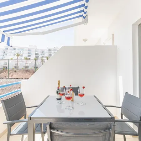 Charming Seaside And Terasse In Playa Paraiso *
