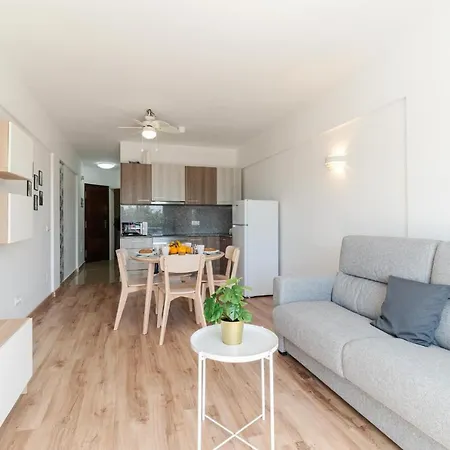 Charming Seaside And Terasse In Playa Paraiso Costa Adeje (Tenerife)