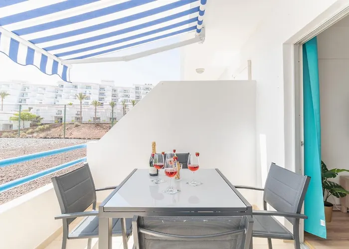 Charming Seaside And Terasse In Playa Paraiso *