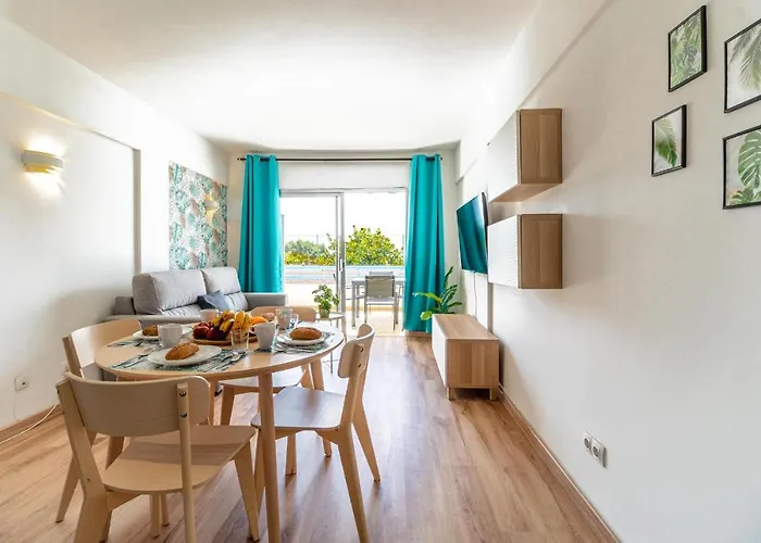 Charming Seaside And Terasse In Playa Paraiso Apartment