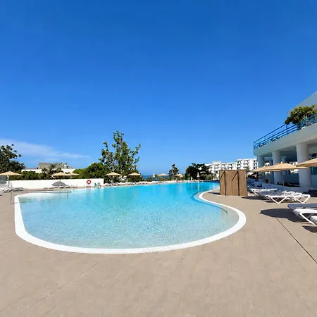 Charming Seaside And Terasse In Playa Paraiso